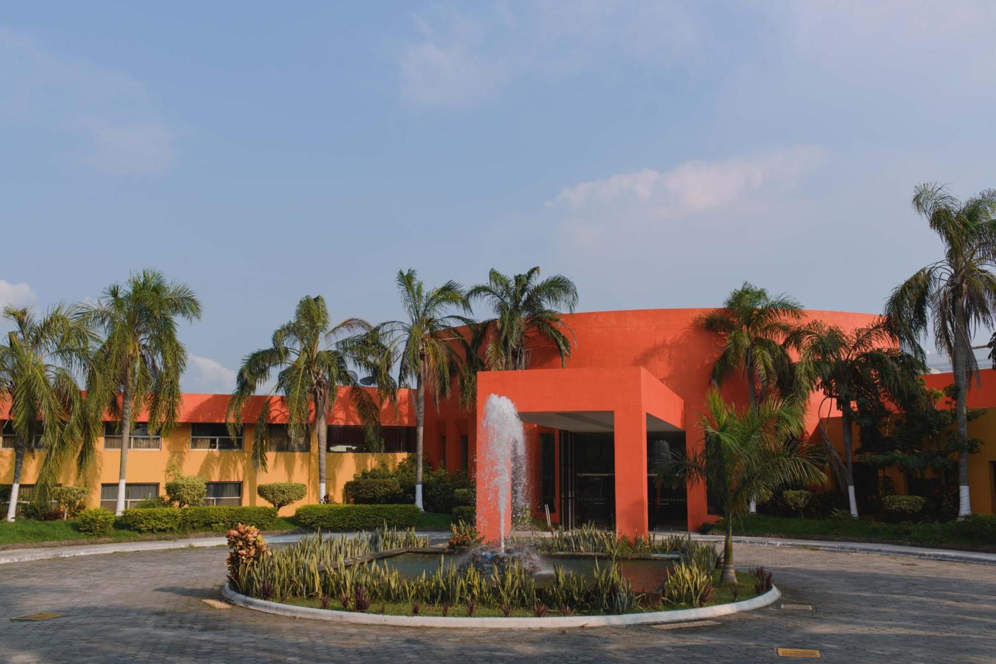 Hotel Terranova Coatzacoalcos Extérieur photo The entrance of the hotel