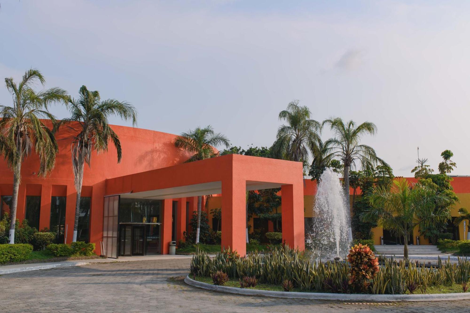 Hotel Terranova Coatzacoalcos Extérieur photo Entrance to the hotel