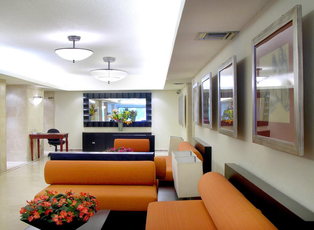 Hotel Terranova Coatzacoalcos Extérieur photo The interior of the lounge