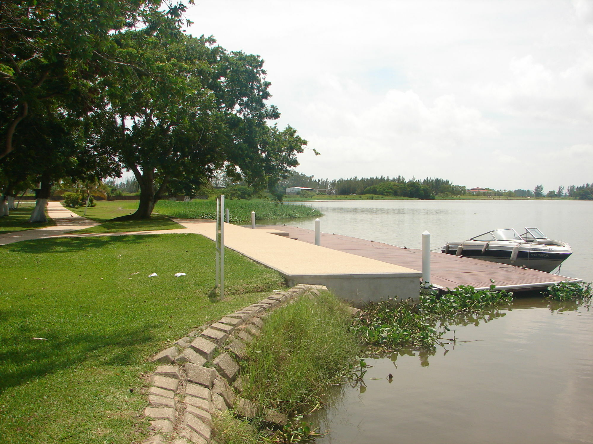 Hotel Terranova Coatzacoalcos Extérieur photo Lake Houston
